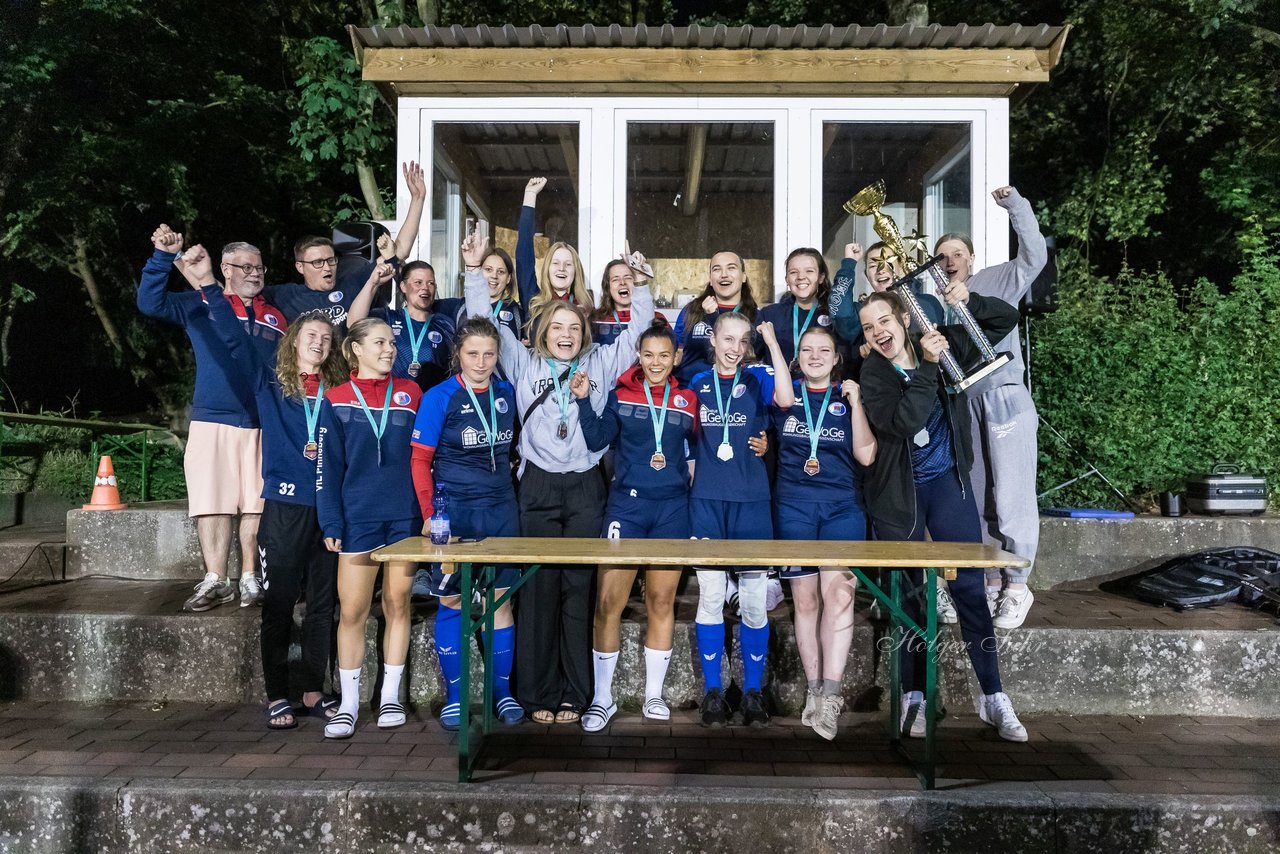 Bild 104 - Loewinnen Cup